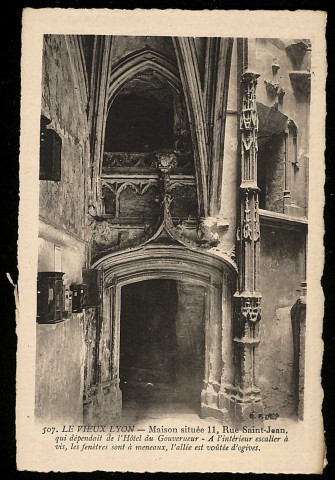 Le vieux Lyon. Maison située 11, Rue Saint-Jean.