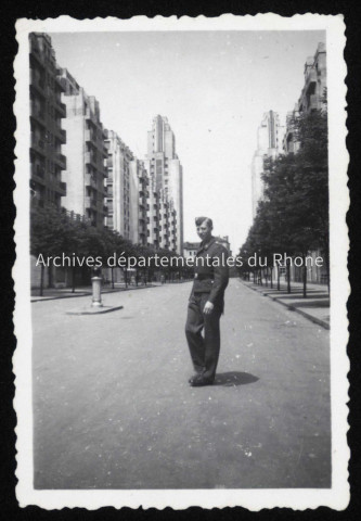 Avenue de l'Hôtel de Ville (actuelle avenue Henri Barbusse).