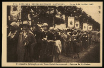 Procession triomphale du Très-Saint-Sacrement - Groupe de Noëlistes.