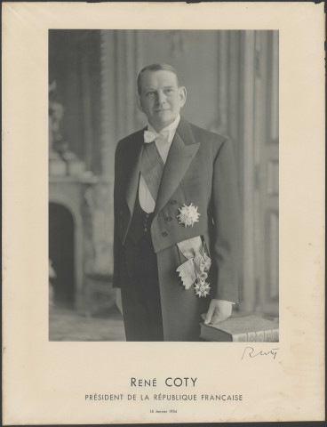 René Coty (1882-1962), président de la République française.