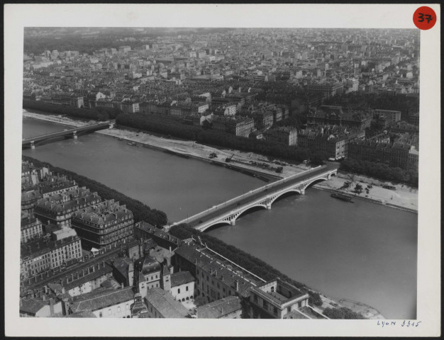 Ponts sur le Rhône.