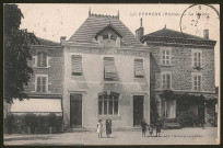 Le Perréon. La mairie.