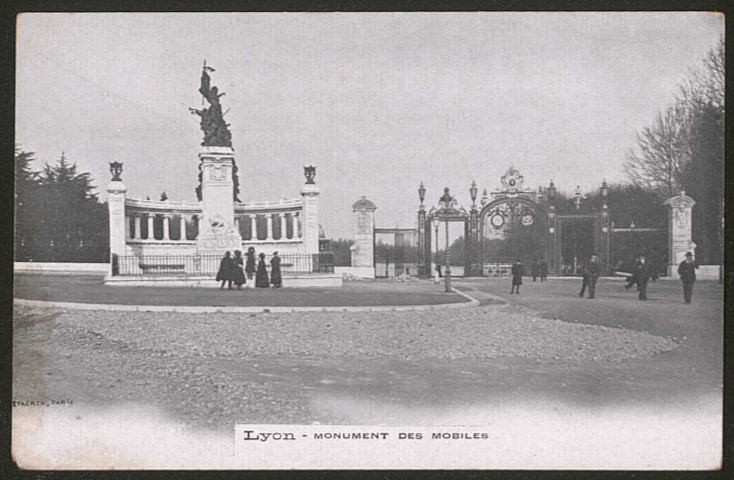 Lyon. Le monument des mobiles.