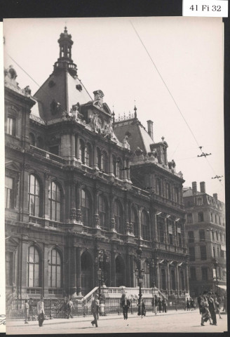 Palais de la Bourse.