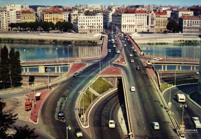 Lyon. Pont de Lattre de Tassigny.