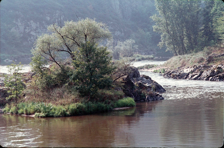Le fleuve Loire (octobre 1979, mai-juin 1984, janvier 1994).