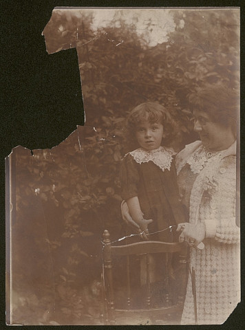 Fanny, Ivan et leurs enfants, Etienne et Jacques.