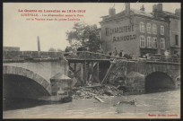 Les Allemands font sauter le pont sur la Vezouse avant de quitter Lunéville.