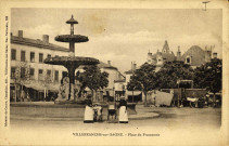Villefranche-sur-Saône. Place du Promenoir.