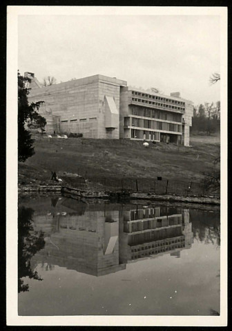 L'Arbresle. Couvent Sainte-Marie de la Tourette.