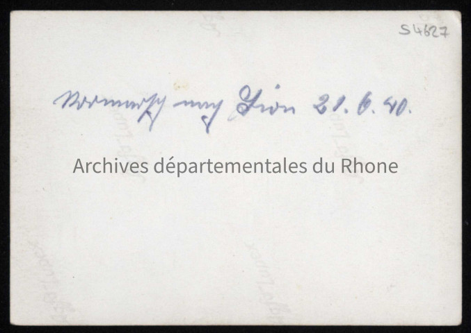 "Chassé-croisé" de convois.