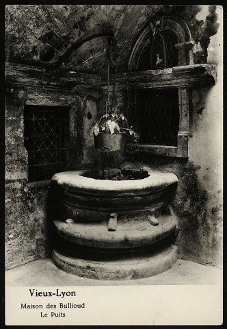 Le vieux Lyon. Maison du XVIe siècle 8, rue Juiverie.