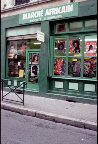 Images numériques (août 1981, juin-décembre 1993).