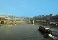 Lyon. Le Rhône et le pont Lafayette.
