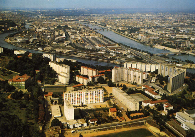 La Mulatière. Cités du Roule.