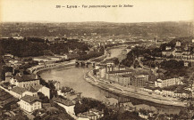 Lyon. Vue panoramique sur la Saône.
