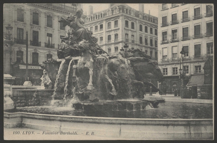Lyon - Fontaine Bartholdi.