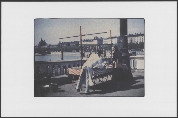 Le marché au pont Morand à Lyon en 1936.