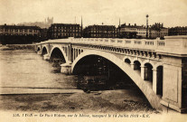 Lyon. Le pont Wilson sur le Rhône.