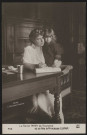 Roumanie. La reine Mary et sa fille la princesse Eliana.