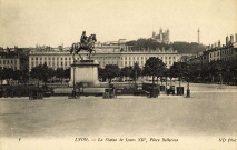 Lyon. La statue de Louis XIV, place Bellecour.