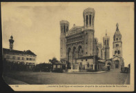 Lyon. Nouvelle basilique et ancienne chapelle de Notre-Dame de Fourvière.