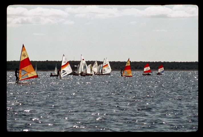 Images numériques (août 1979, mars 1980, novembre 1981, juillet 1994, décembre 1995).