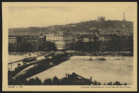 Lyon. Le pont Lafayette et la colline de Fourvière.