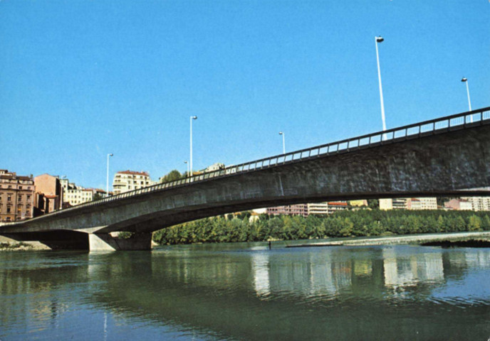 Lyon. Pont Winston Churchill.