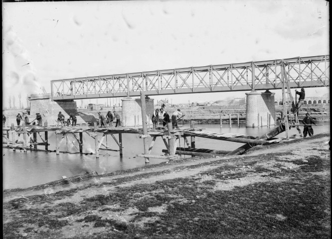 Canal de Jonage : siphon double de 0,35 au 16K462 (31 mars 1897).