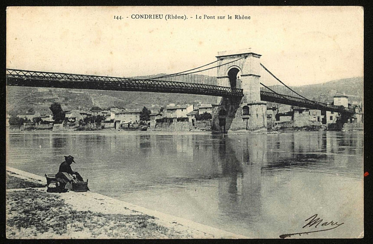 Condrieu. Le pont sur le Rhône.
