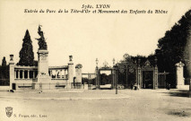 Lyon. Entrée du parc de la Tête d'Or et monument des enfants du Rhône.