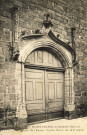 Saint-Julien-sur-Bibost. Porte de l'église.