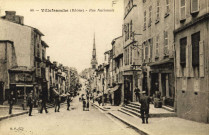 Villefranche-sur-Saône. Rue Nationale.