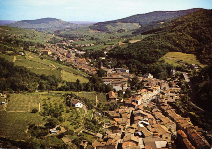 Beaujeu. Vue générale.