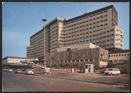Bron. Façade principale de l'Hôpital cardio-vasculaire et pneumologique (Hospice civils de Lyon).