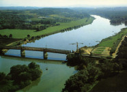 Belleville-sur-Saône. Le Pont.
