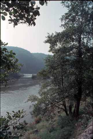 Le fleuve Loire (octobre 1979, mai-juin 1984, janvier 1994).
