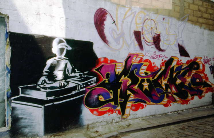 Avril-décembre 1999.