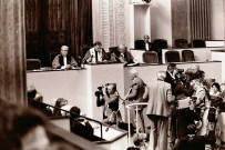 Avant le début de l'audience avec la presse.