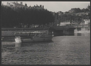 Bateaux de tourisme à Lyon.