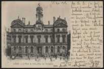Lyon. L'Hôtel de ville (place des Terreaux).