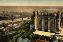 Lyon. Notre-Dame de Fourvière. Vue de Lyon. La jonction du Rhône et de la Saône prise de l'ascenseur de la tour de Fourvière.
