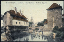 Cour Gloriette et pont des Capucins.