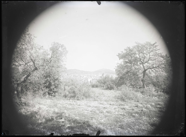 Paysages de l'arrière-pays provençal.