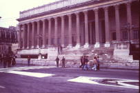 La façade des 24 colonnes.