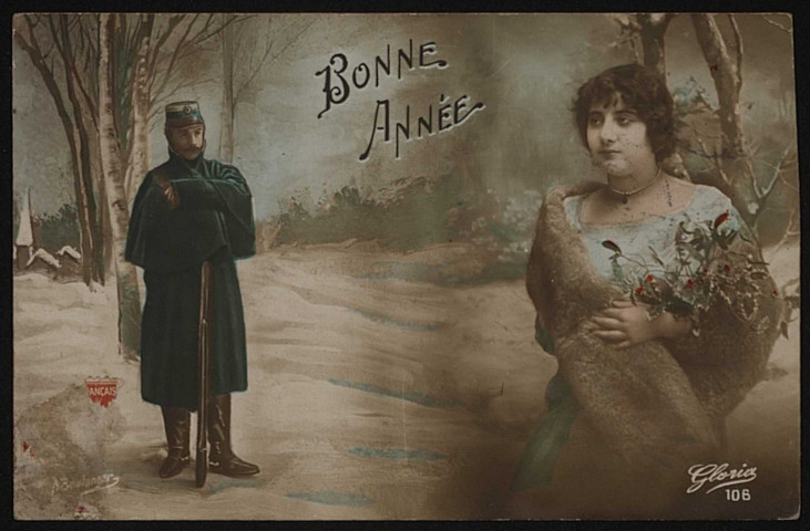 Soldat de 14-18 et jeune femme portant une étole de fourrure et un bouquet de houx et de gui.
