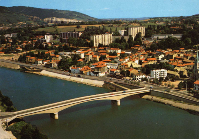 Fontaines-sur-Saône. Vue générale.