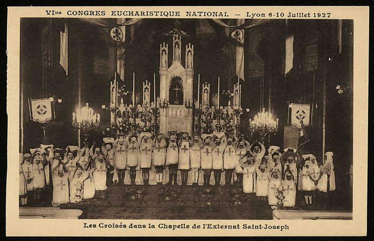 Les croisés dans la Chapelle de l'externat Saint-Joseph.
