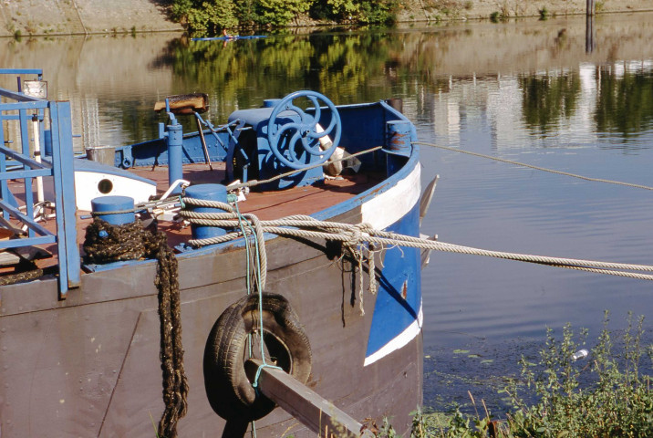 Quais, ponts et péniches (juillet 2000-août 2003).